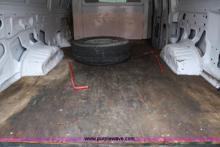 image for item F2634 2004 Ford Econoline E350 extended cargo van