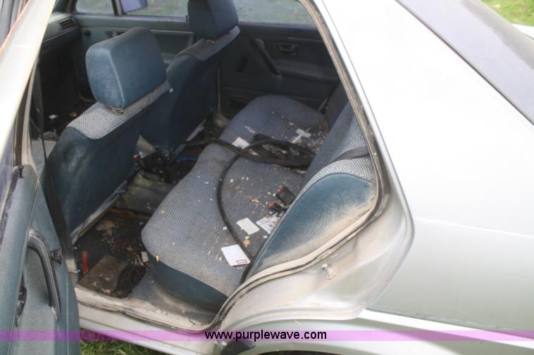 image for item F2687 1986 Volkswagen Jetta Deluxe