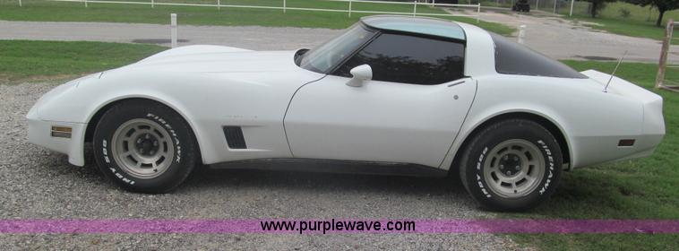 image for item F3031 1982 Chevrolet Corvette