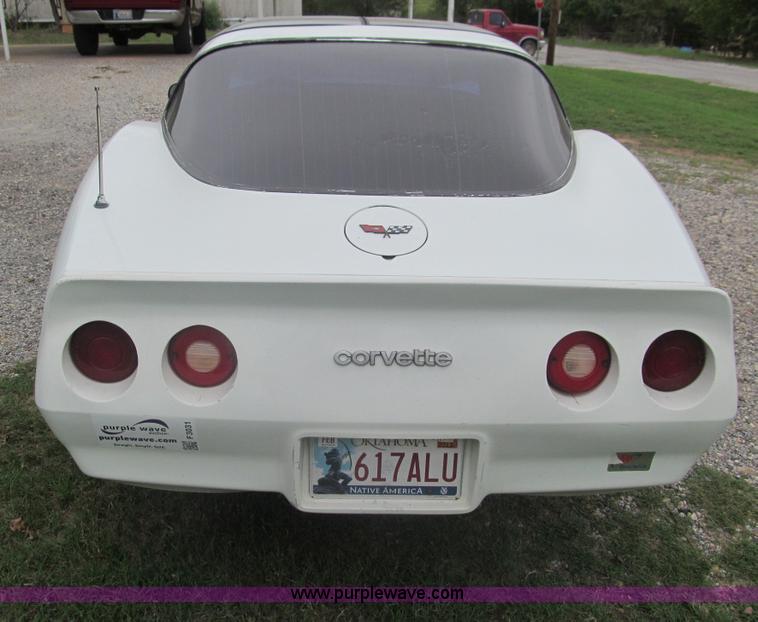 image for item F3031 1982 Chevrolet Corvette