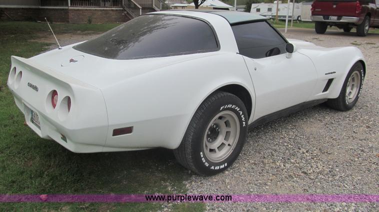 image for item F3031 1982 Chevrolet Corvette