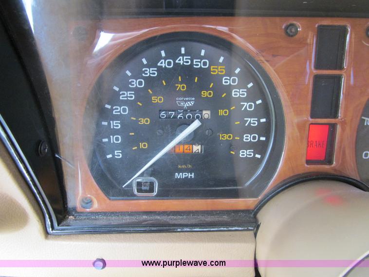 image for item F3031 1982 Chevrolet Corvette