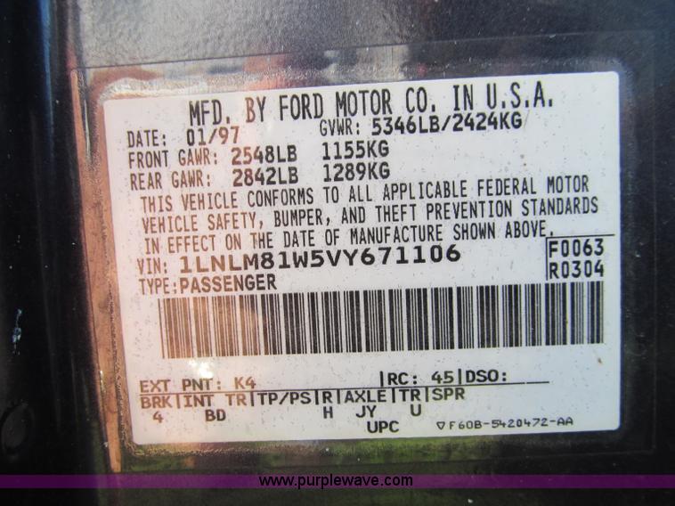 image for item F4598 1997 Lincoln Town Car Executive stretch limousine