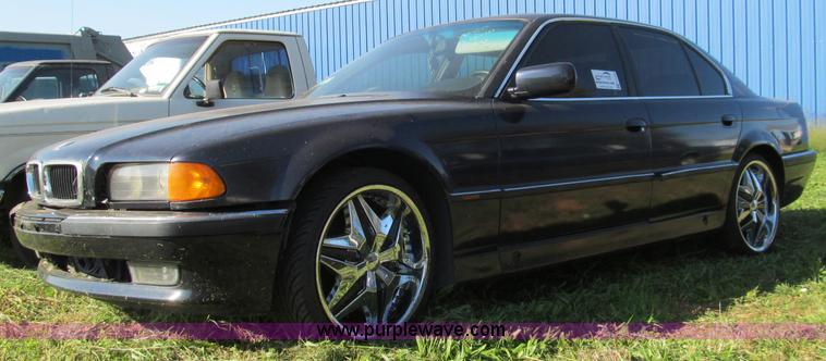 image for item F4599 1995 BMW 740i