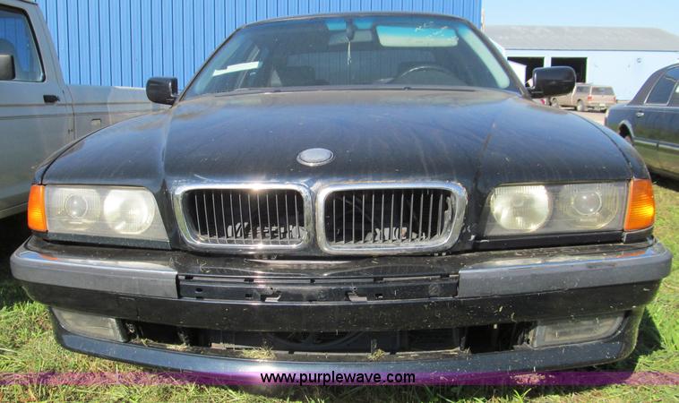 image for item F4599 1995 BMW 740i