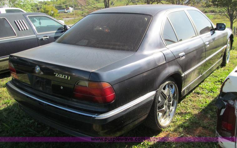 image for item F4599 1995 BMW 740i