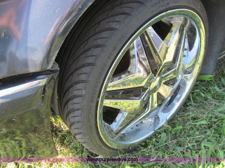 image for item F4599 1995 BMW 740i