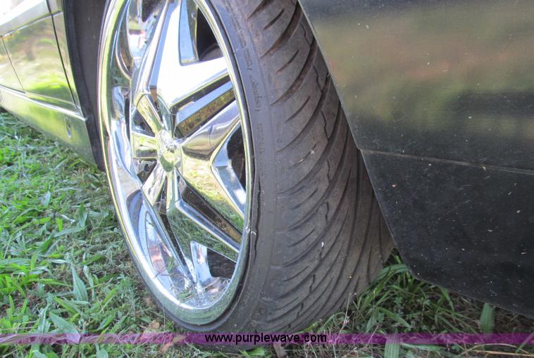 image for item F4599 1995 BMW 740i