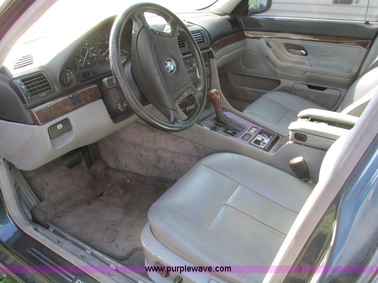 image for item F4599 1995 BMW 740i