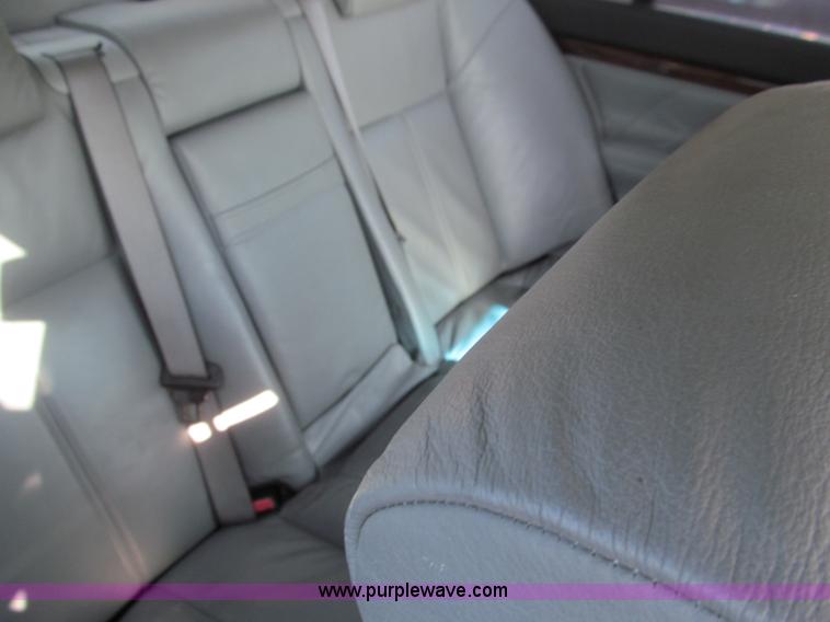 image for item F4599 1995 BMW 740i