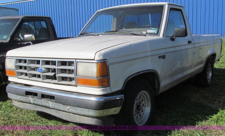 image for item F4600 1991 Ford Ranger XLT pickup truck