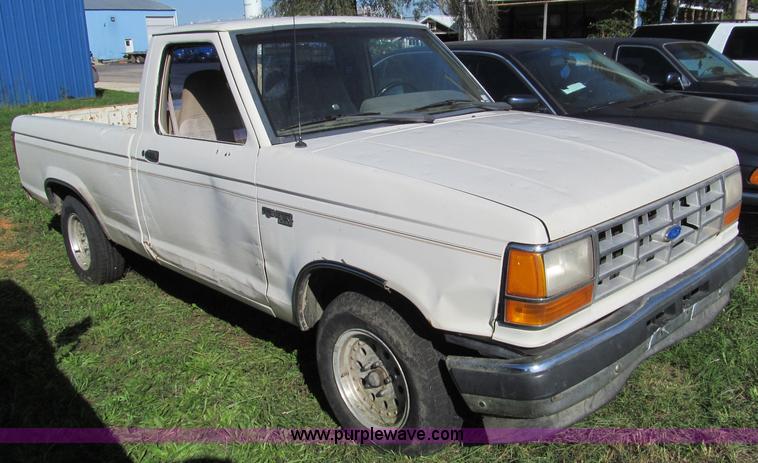image for item F4600 1991 Ford Ranger XLT pickup truck
