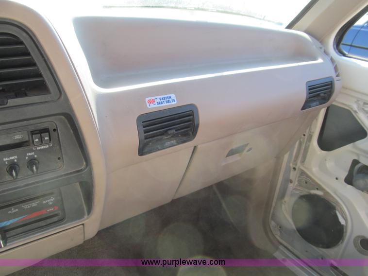 image for item F4600 1991 Ford Ranger XLT pickup truck