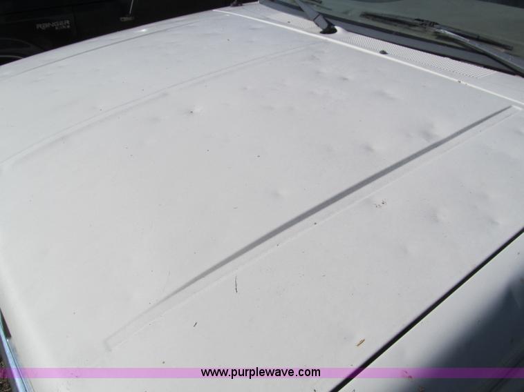 image for item F4600 1991 Ford Ranger XLT pickup truck