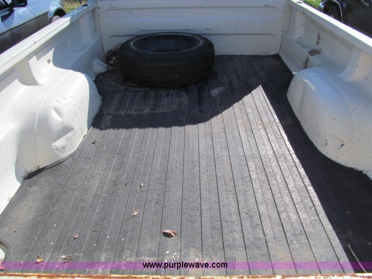 image for item F4600 1991 Ford Ranger XLT pickup truck