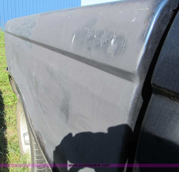 image for item F4601 1992 Ford Ranger XLT pickup truck