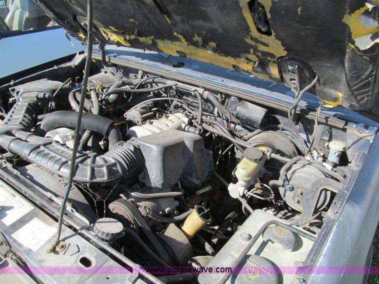 image for item F4601 1992 Ford Ranger XLT pickup truck