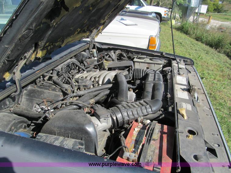 image for item F4601 1992 Ford Ranger XLT pickup truck