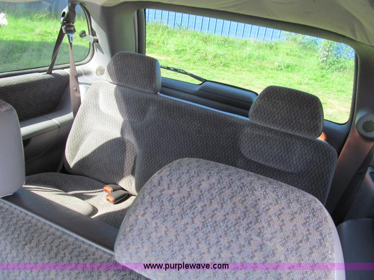 image for item F4603 1998 Plymouth Grand Voyager SE mini van