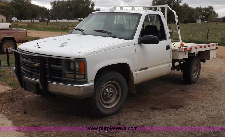 image for item F6100 1995 Chevrolet Cheyenne C2500 flatbed pickup truck