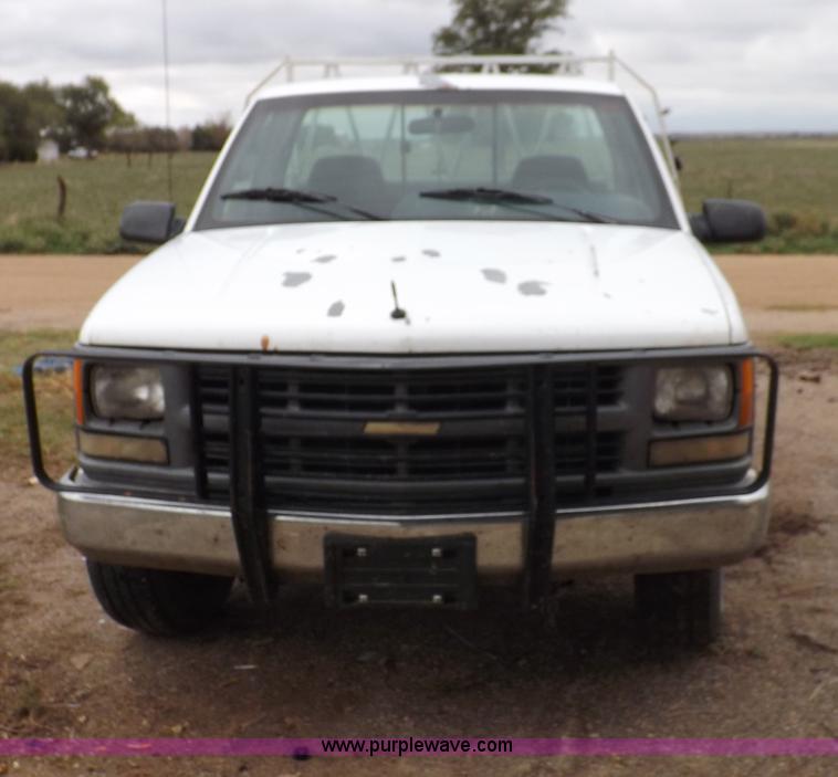 image for item F6100 1995 Chevrolet Cheyenne C2500 flatbed pickup truck