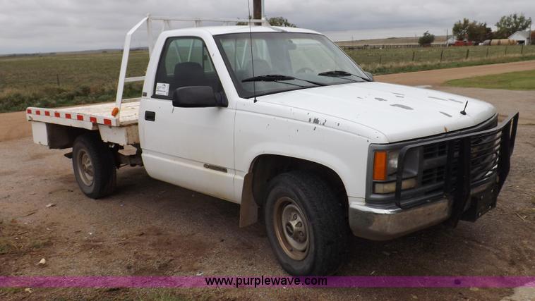 image for item F6100 1995 Chevrolet Cheyenne C2500 flatbed pickup truck