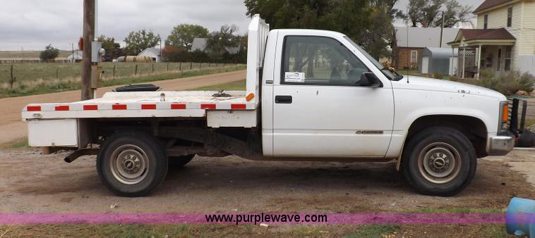 image for item F6100 1995 Chevrolet Cheyenne C2500 flatbed pickup truck