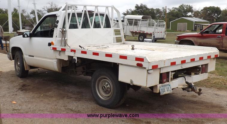 image for item F6100 1995 Chevrolet Cheyenne C2500 flatbed pickup truck