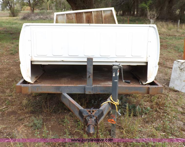 image for item F6100 1995 Chevrolet Cheyenne C2500 flatbed pickup truck