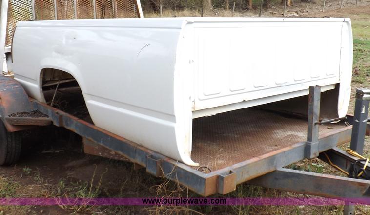 image for item F6100 1995 Chevrolet Cheyenne C2500 flatbed pickup truck