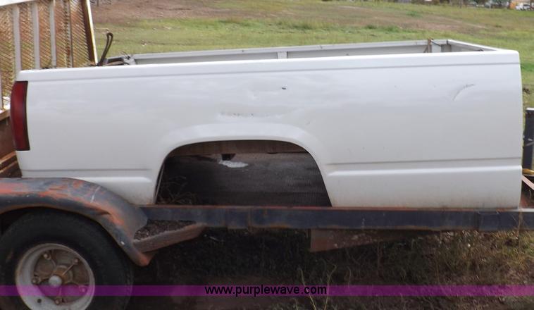 image for item F6100 1995 Chevrolet Cheyenne C2500 flatbed pickup truck