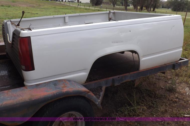 image for item F6100 1995 Chevrolet Cheyenne C2500 flatbed pickup truck