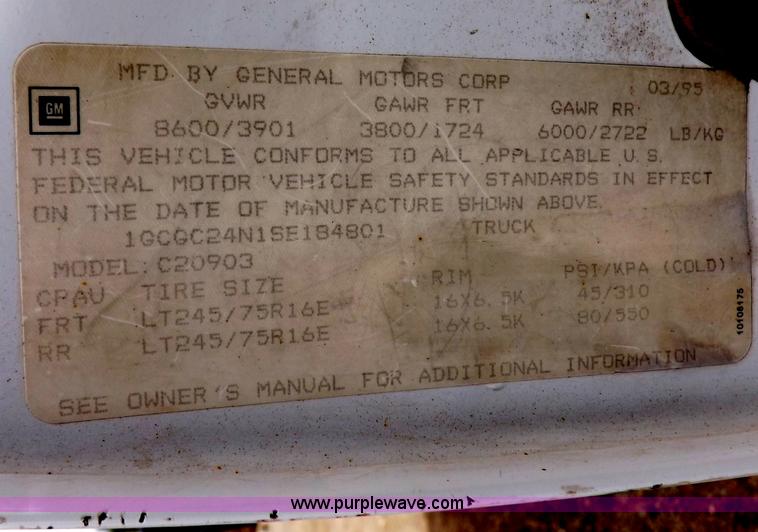 image for item F6100 1995 Chevrolet Cheyenne C2500 flatbed pickup truck