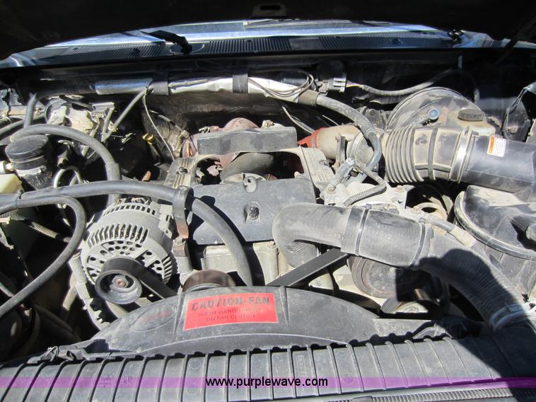 image for item F6527 1997 Ford F350 pickup truck