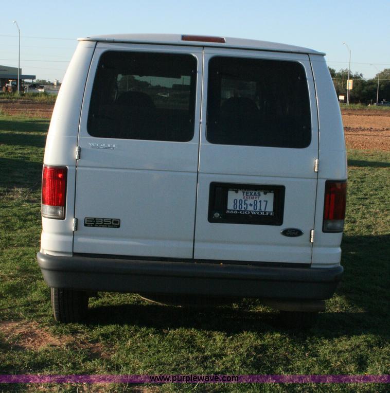 image for item G5524 2005 Ford E350 XL Super Duty van