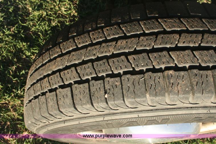 image for item G5524 2005 Ford E350 XL Super Duty van