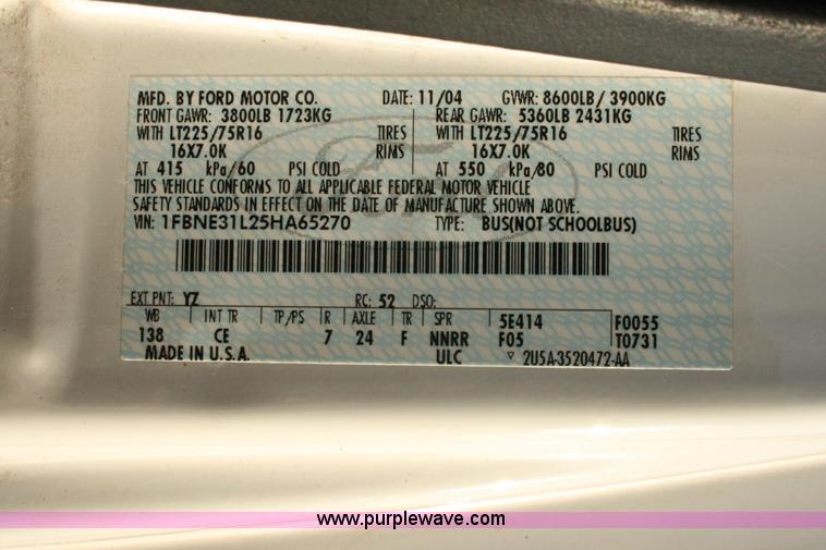 image for item G5524 2005 Ford E350 XL Super Duty van