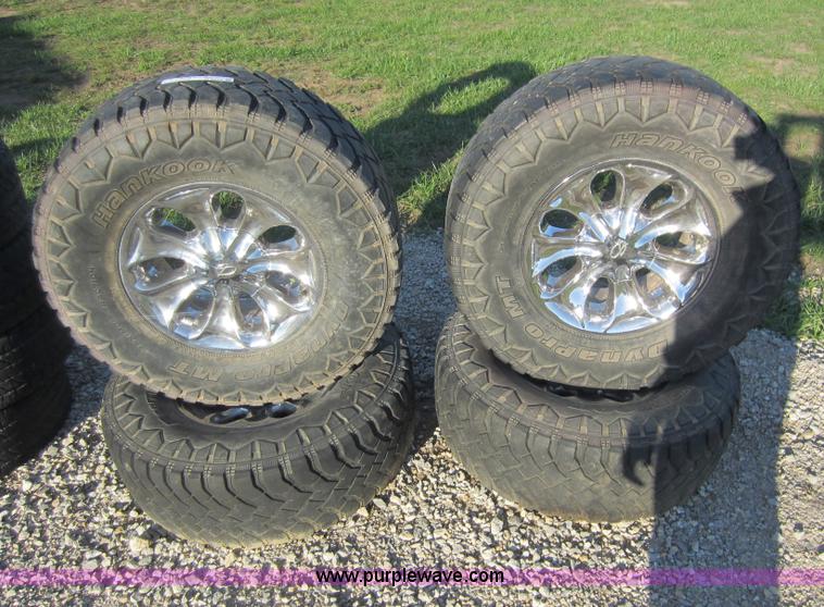 image for item H9812 (4) Hankook DynaPro MT tires