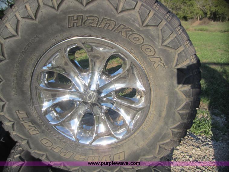 image for item H9812 (4) Hankook DynaPro MT tires