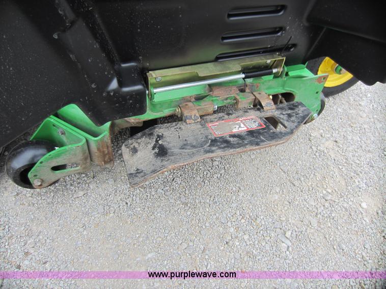 image for item H9836 2010 John Deere Z930A commercial lawn mower