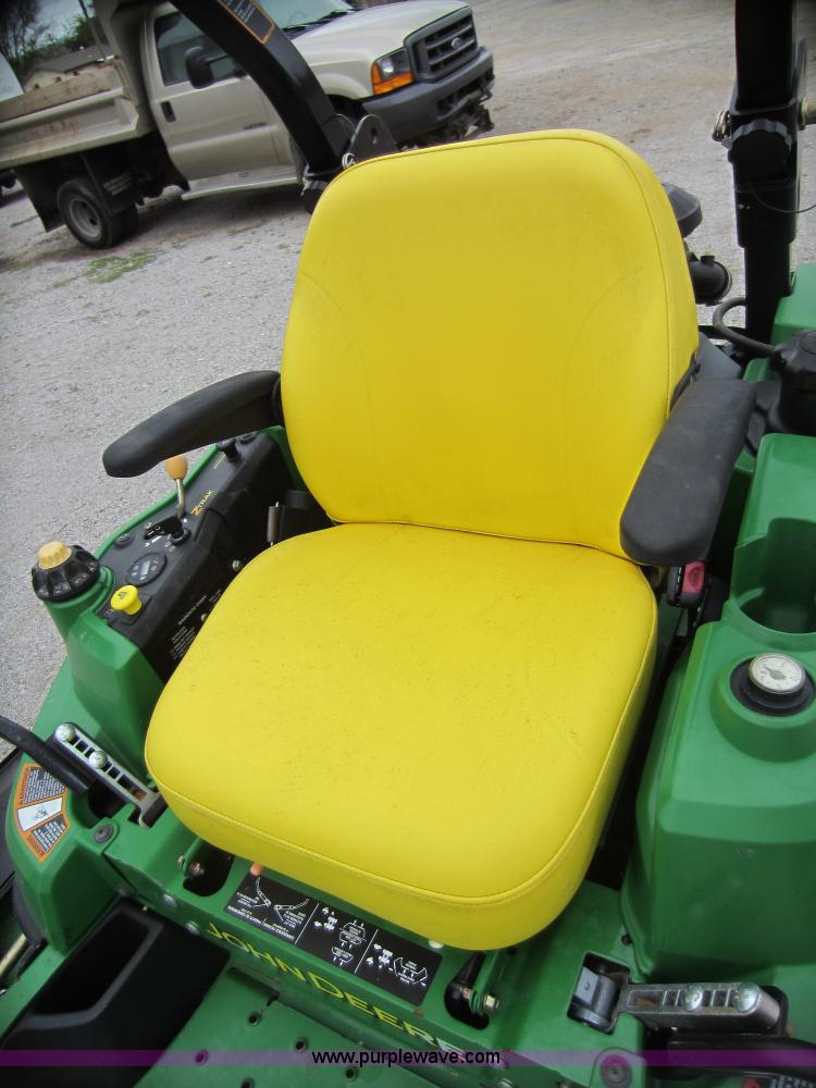 image for item H9836 2010 John Deere Z930A commercial lawn mower