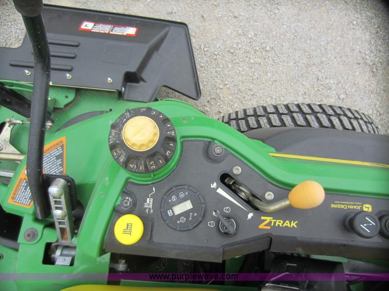 image for item H9836 2010 John Deere Z930A commercial lawn mower
