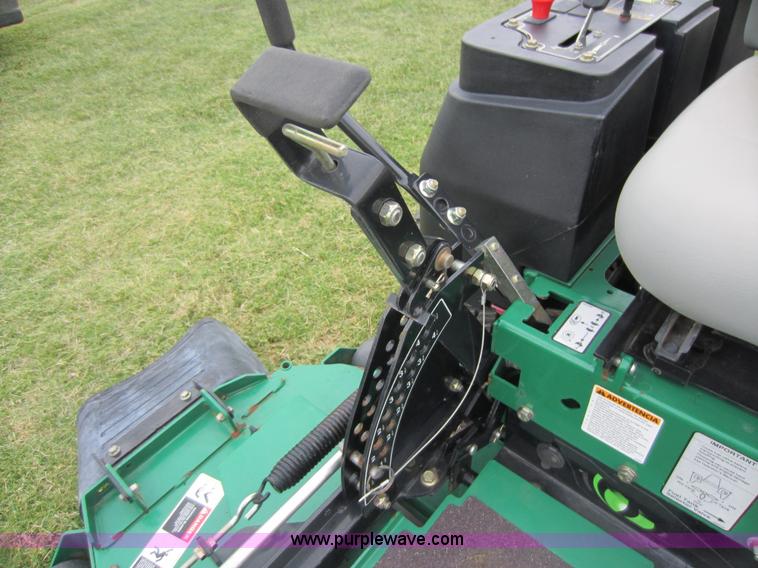 image for item H9839 2009 Bobcat Predator Pro lawn mower