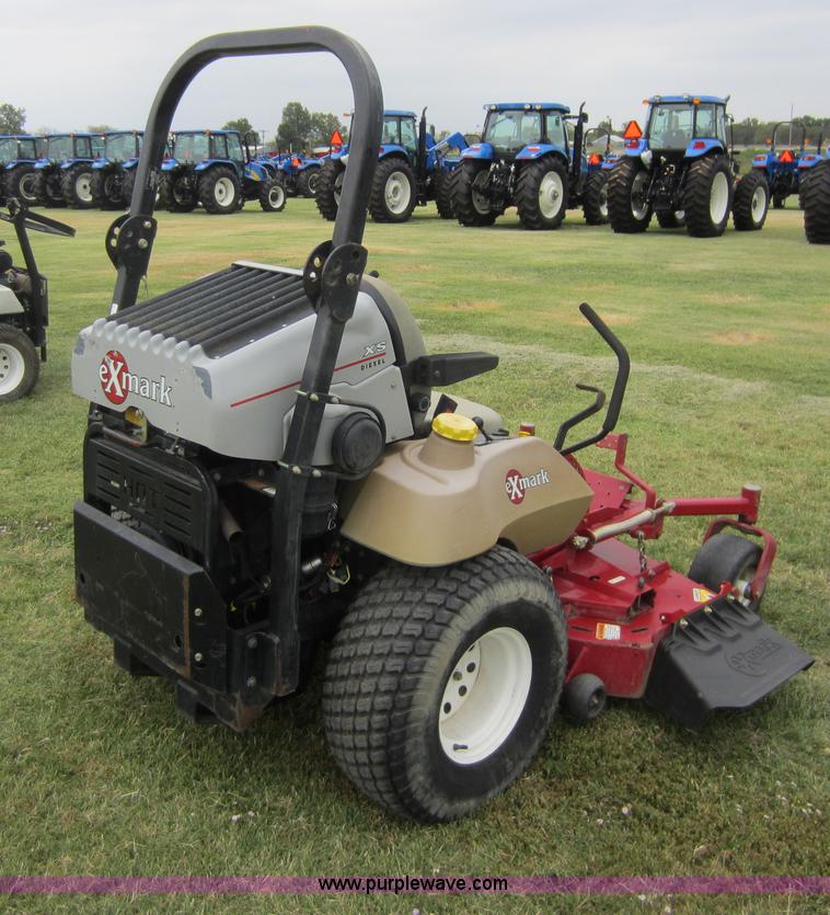 image for item H9841 2006 Ex Mark commercial lawn mower