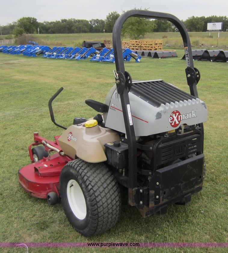 image for item H9841 2006 Ex Mark commercial lawn mower