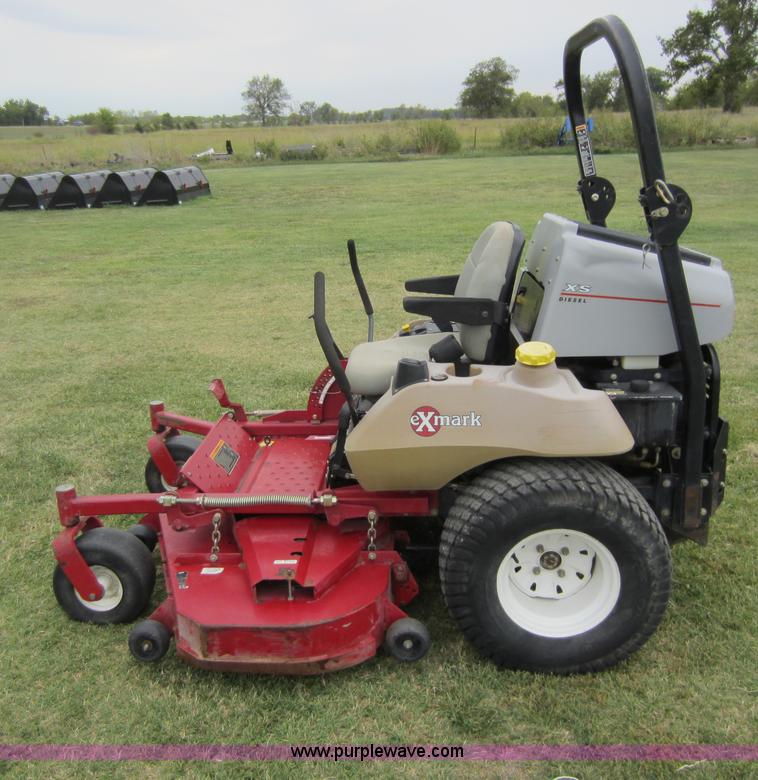 image for item H9841 2006 Ex Mark commercial lawn mower