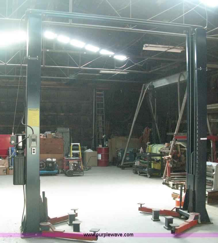 image for item M9016 Auto Lifters of America Auto Pro 10,000 two post car lift