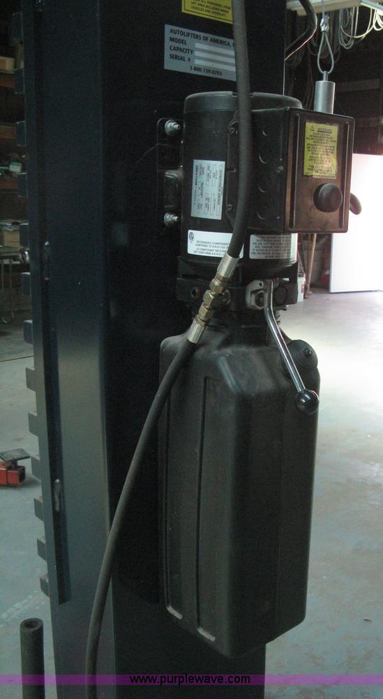 image for item M9016 Auto Lifters of America Auto Pro 10,000 two post car lift