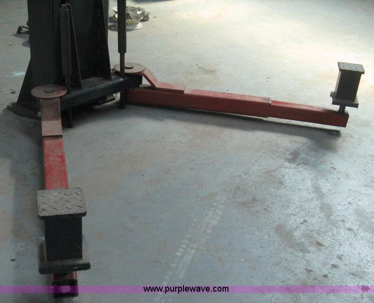 image for item M9016 Auto Lifters of America Auto Pro 10,000 two post car lift