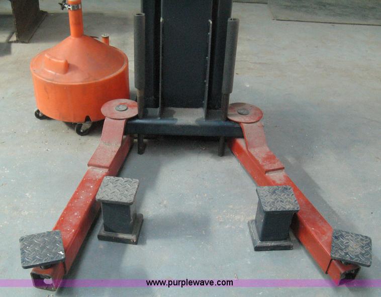 image for item M9016 Auto Lifters of America Auto Pro 10,000 two post car lift